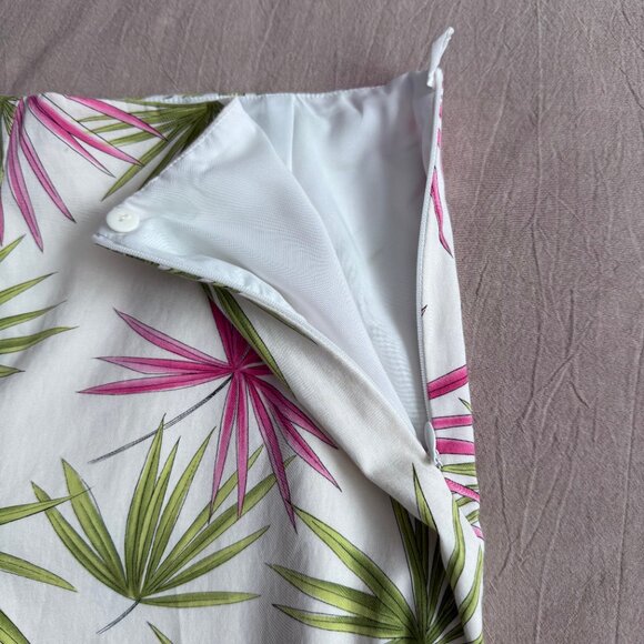 Talbots Petites Stretch Tropical Silk Blend Capri Pant Size 12 - Picture 3 of 9